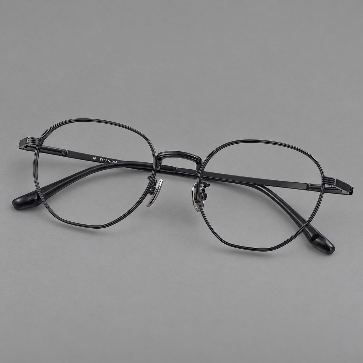 Retro panto titanium glasses with a curved bridge and fine parallel rim grooves — Black — Main view [CINILY-JD2026-88013-C1]