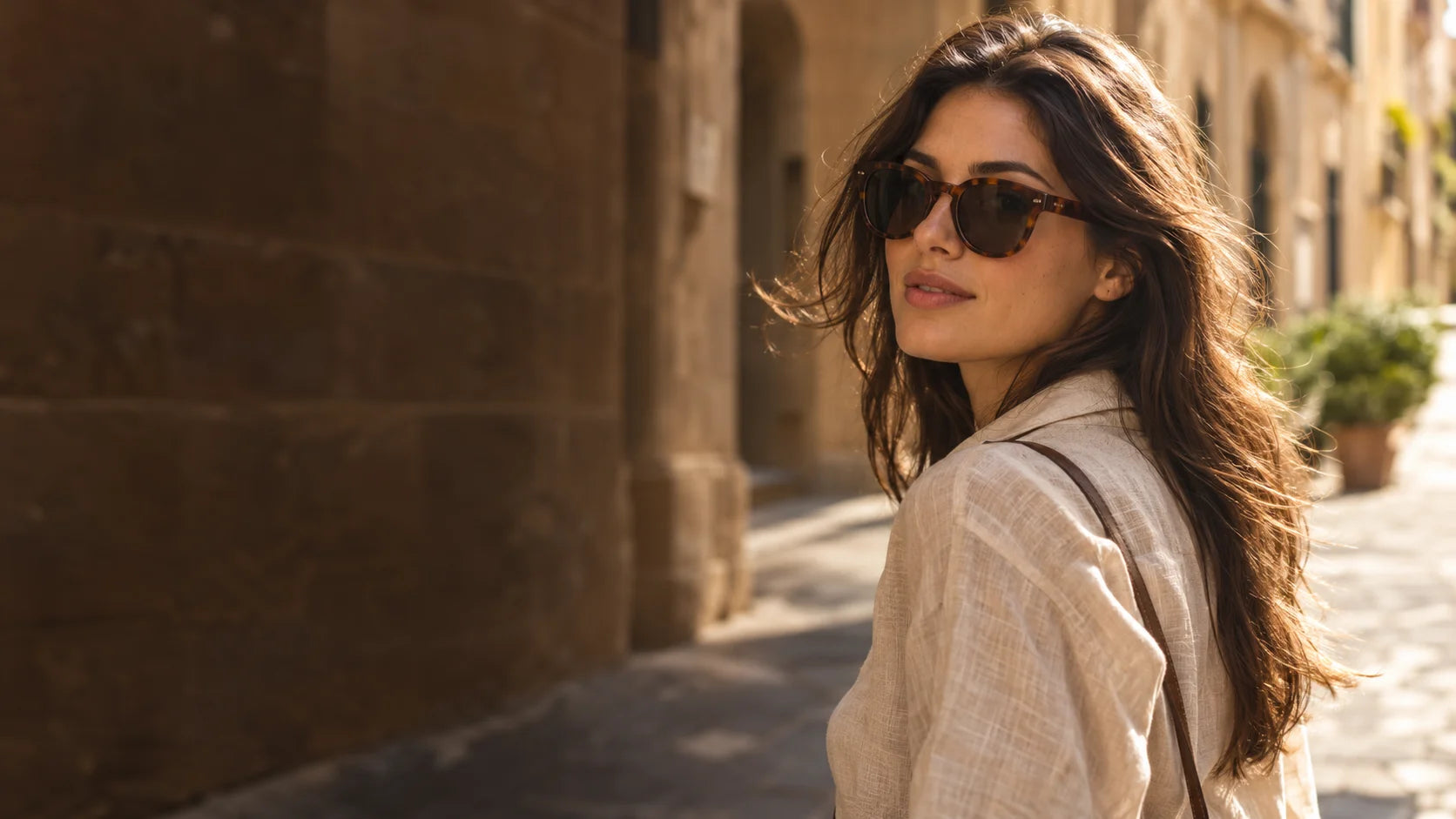 BEACOOL eyewear lifestyle photograph